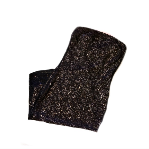 Black Goth Dress With Gold Details And Shimmering. - Picture 2 of 5